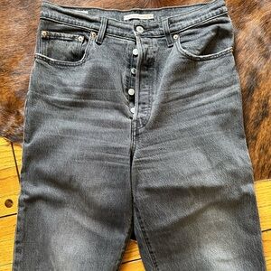 Levi’s Ribcage Straight Ankle Jeans